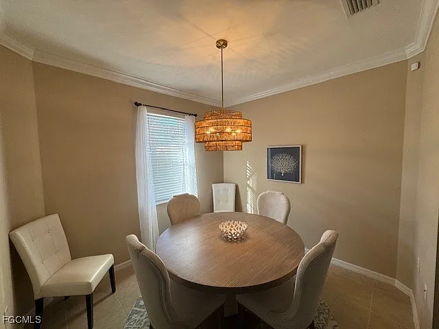 10700 Cetrella Dr — Photo 8
