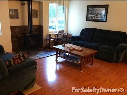 Kitchen Cabinets w/Large Storage Area