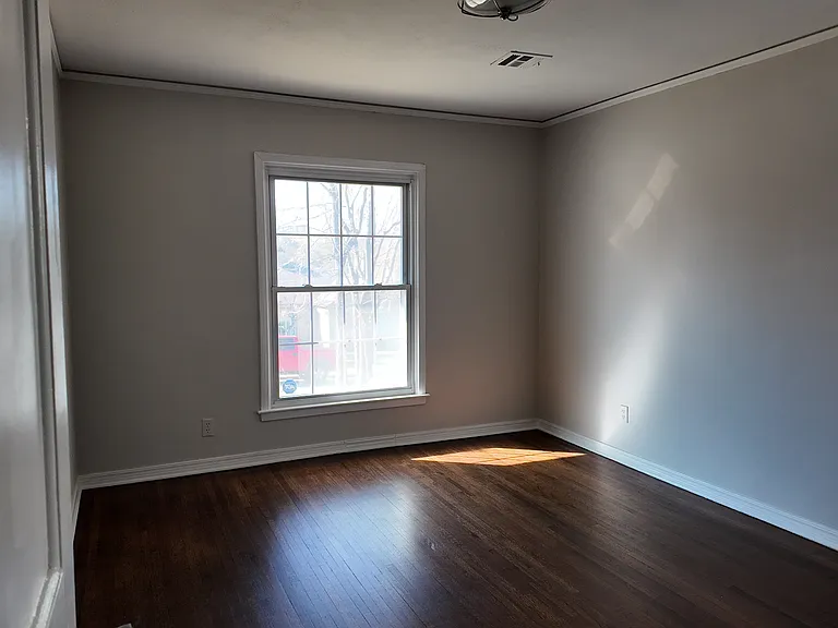 1251 E 31st Ct — Photo 21