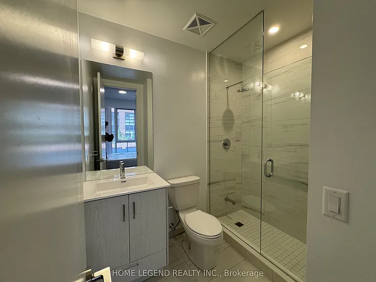 180 Front St E #503 — Photo 6