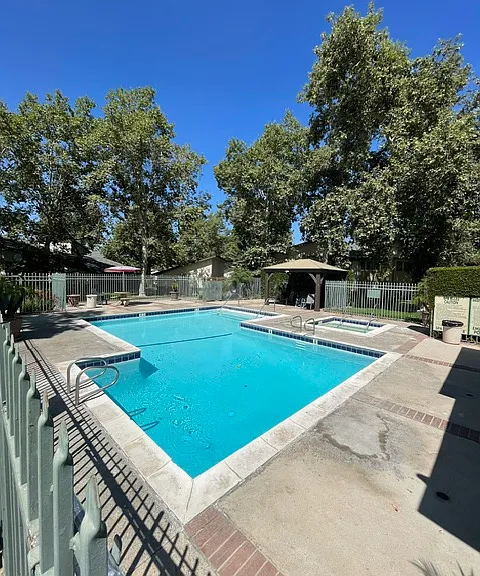 1186 E Lugonia Ave — Photo 27