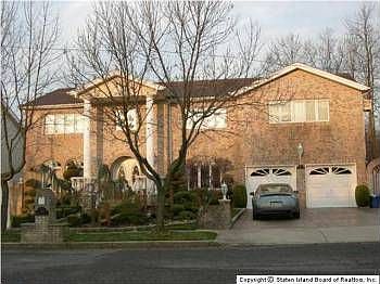 1st image of 720 Maguire Ave