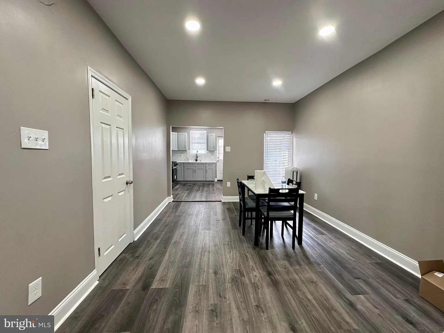 3 bed, 2.0 bath, 1152 sqft, $1,600 — Photo 3