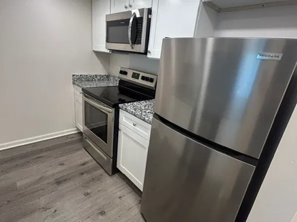 206 W Division St #3, Villa Park, IL 60181