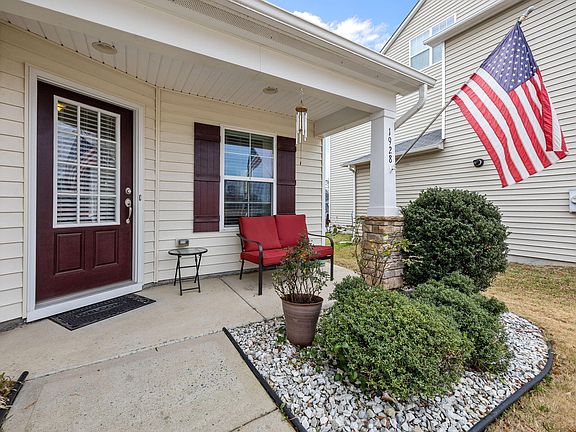 4th image of 1928 Hinswood Cir