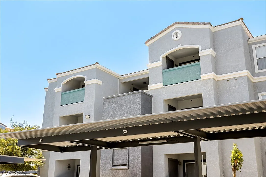 1 bed, 1.0 bath, 776 sqft, $1,350 — Photo 3