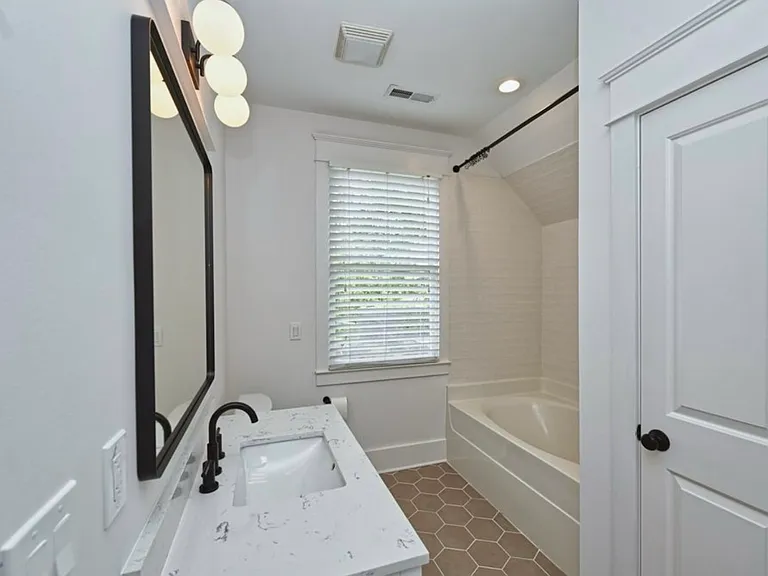 1543 Battlefield Dr #A — Photo 14
