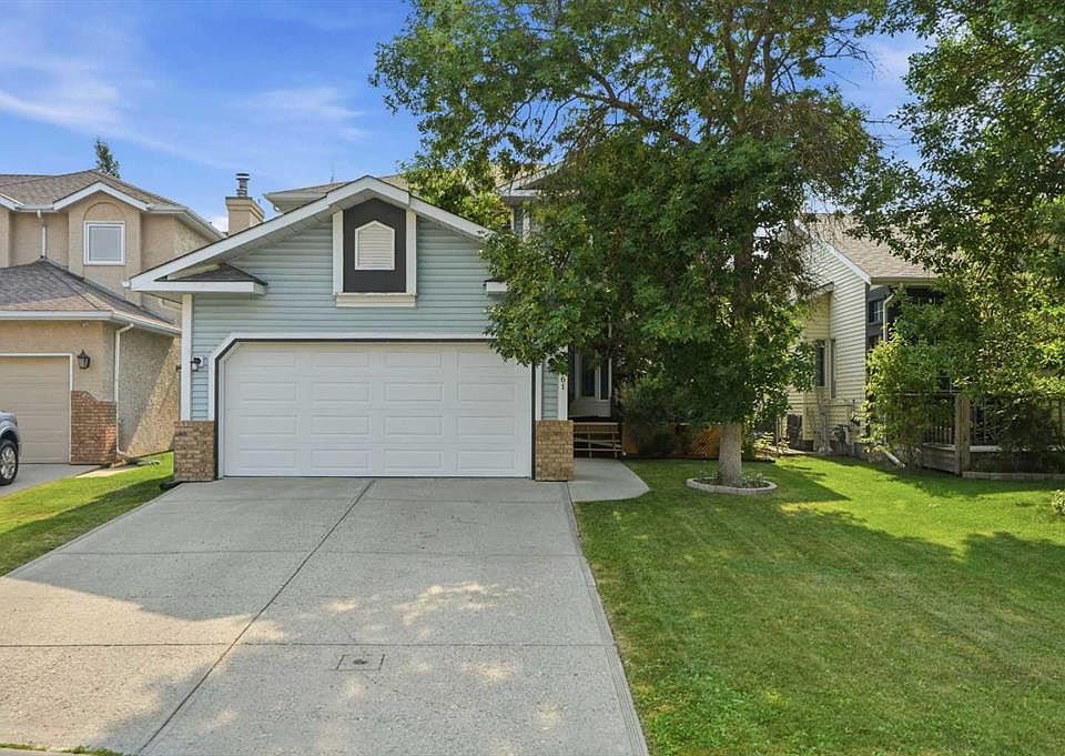 1st image of 161 W Douglasbank Way SE