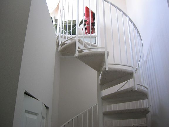 4th image of 4343 Roosevelt Way NE #C2