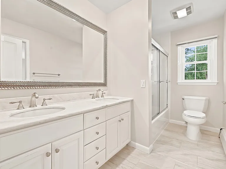 60 Oakland Ave — Photo 27