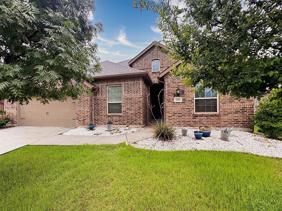 1st image of 2205 Richmond Park Ln