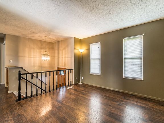4th image of 6168 Strawberry Ln