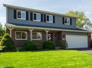 112 Fox Chase Dr S, Oswego, IL 60543