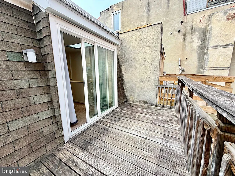 1209 Locust St #3F — Photo 20