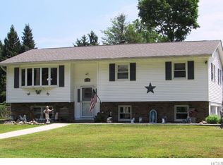 88 Edinburgh Rd, Middletown, NY 10941