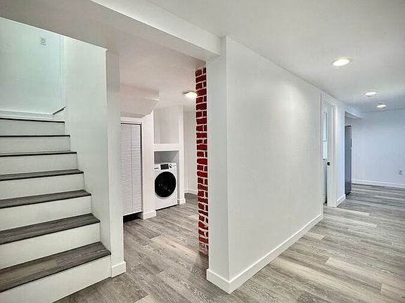 2nd image of 6701 39th Ave SW #C