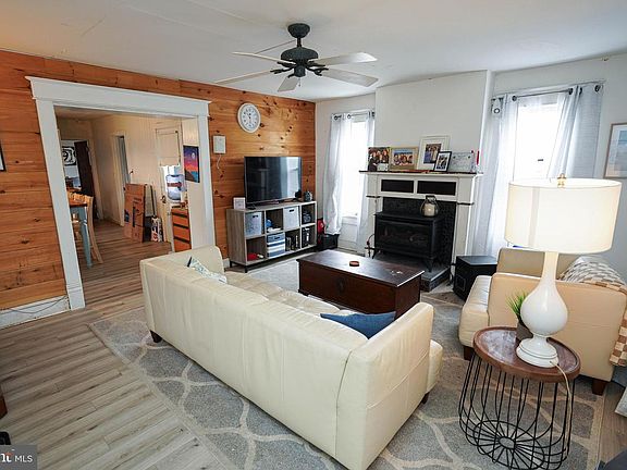 5th image of 3181 Sackertown Rd