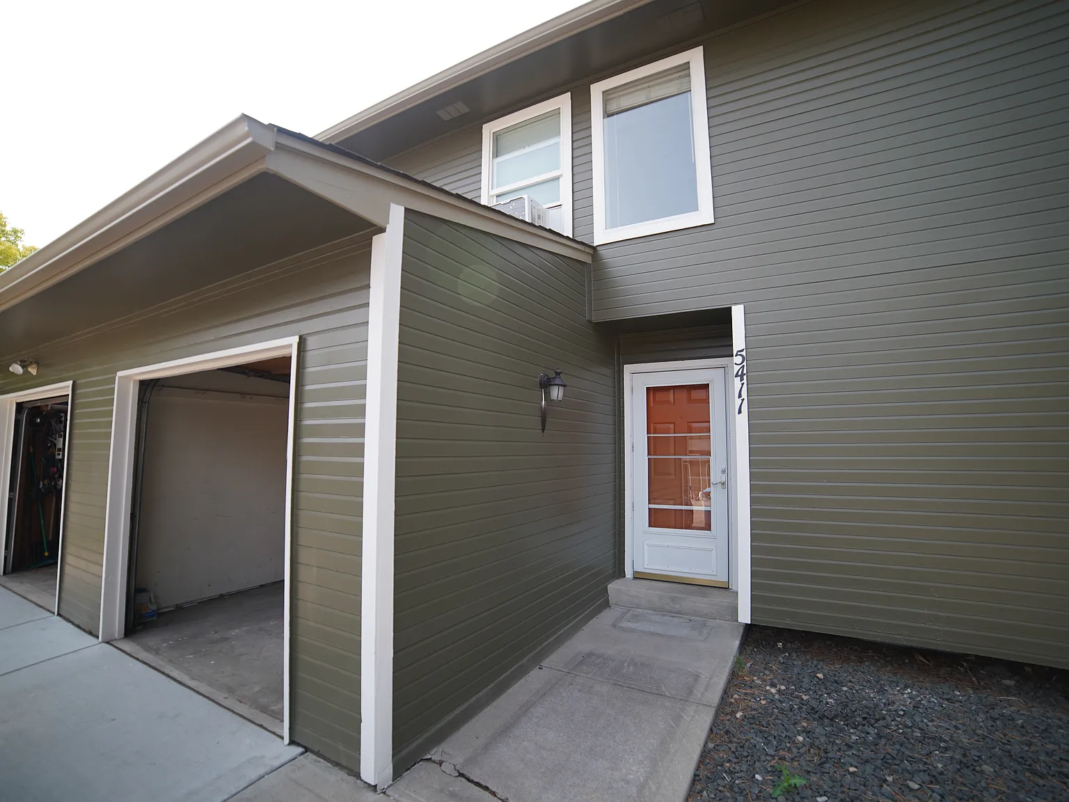 1 bed, 1.5 bath, 874 sqft, $2,250 — Photo 2
