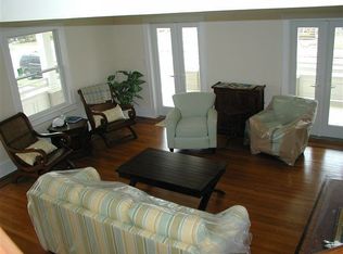 5 S Quincy Ave, Margate, NJ 08402