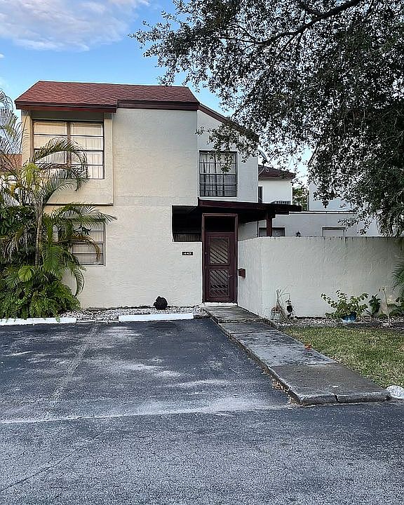 1st image of 443 NW 97th Pl #443
