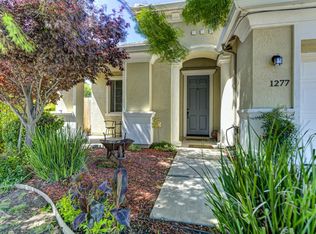 1277 Leighton Grove Dr, Plumas Lake, CA
