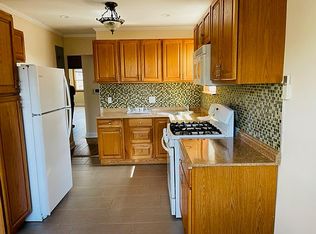 22-64 24th St #2, Astoria, NY 11105