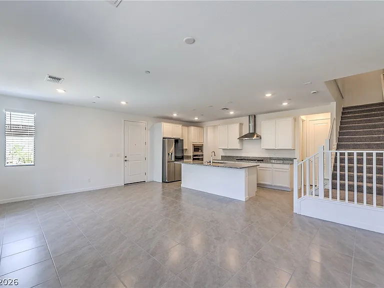 11390 Crimson Ledge Ave — Photo 5