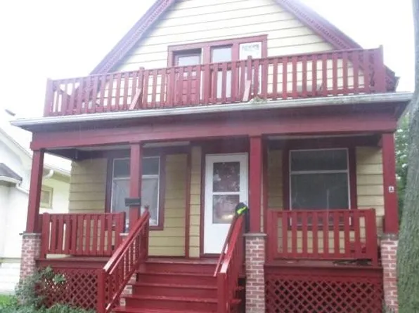 3058 N 11th St, Milwaukee, WI 53206