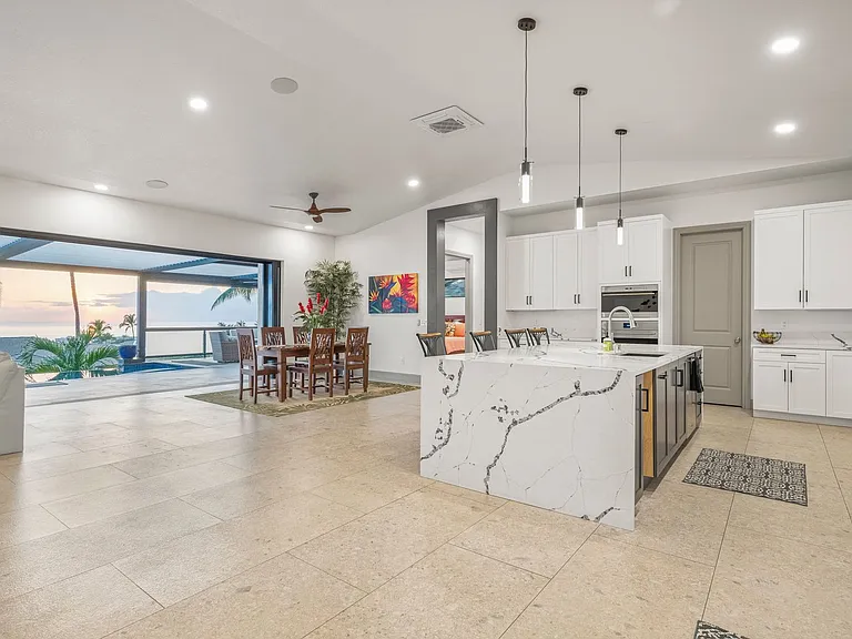604 Anapuni Loop — Photo 2