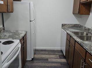 2335 Chalet Gardens Rd, Madison, WI 53711