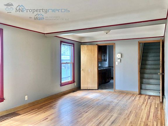 2nd image of 3747 Queen Ave N
