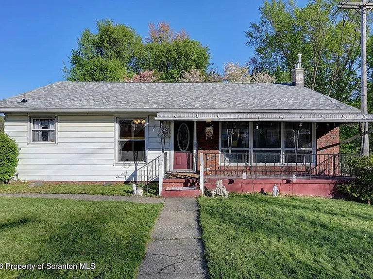 1020 W Market St — Photo 1