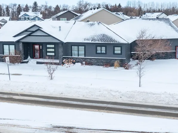 3605 Houkom Dr E, West Fargo, ND 58078