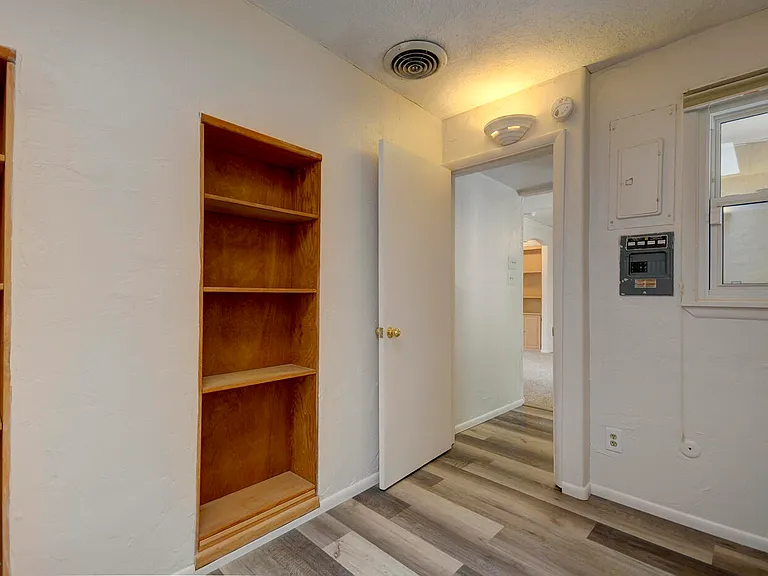 4631 Sherwood St NE — Photo 23