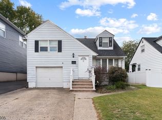 87 Pompton Ave, Woodland Park, NJ 07424