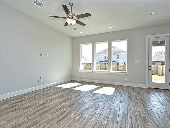 6 Creeks Caprock Family Room