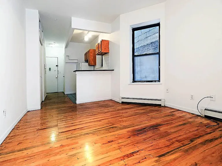 121 Orchard St #7 — Photo 5