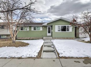 5835 NW 28th Ave NE, Calgary, AB T1Y 2E4