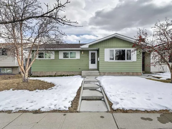 5835 NW 28th Ave NE, Calgary, AB T1Y 2E4
