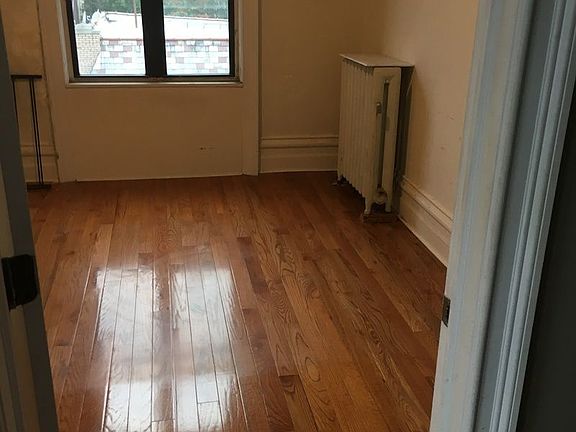 2nd image of 2805 43rd St APT 23