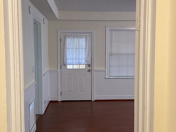 2nd image of 6348 Hyde Grove Ave #2