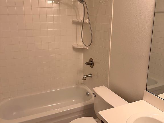 5th image of 4306 Edgehill St