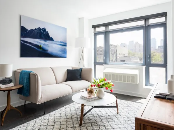 181 Front Street image 1 of 13