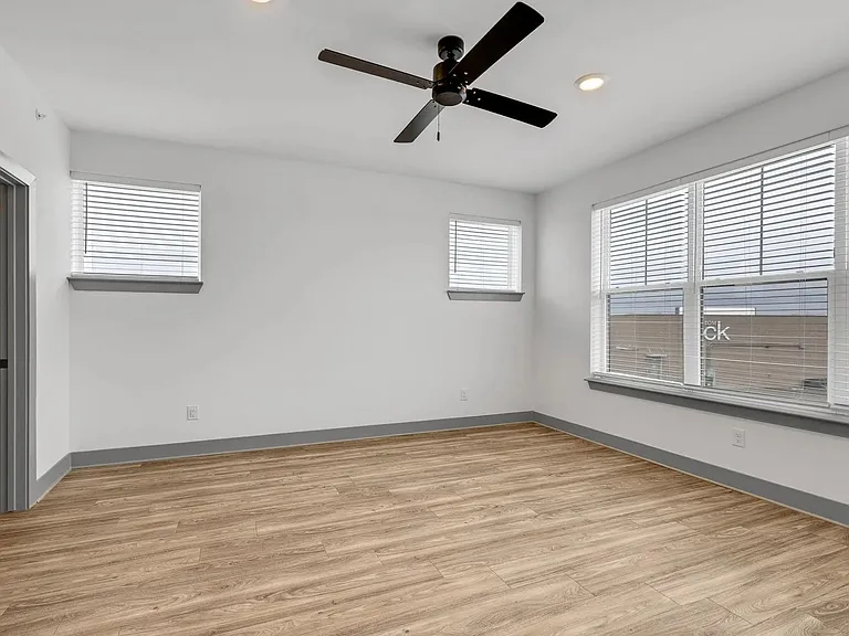 8871 Meridian Trl — Photo 19