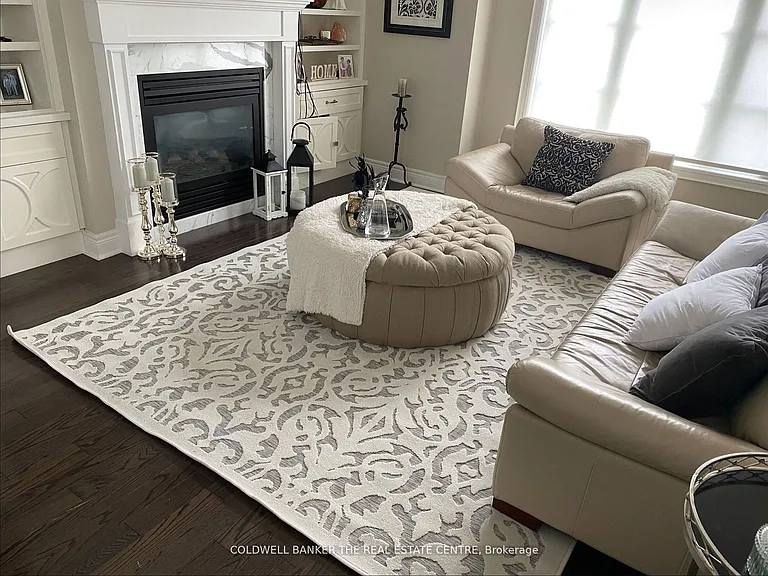 10 Powseland Cres — Photo 6