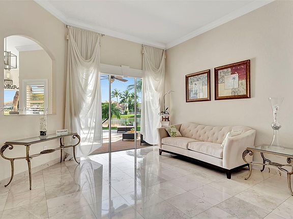 5th image of 16714 NW 18th St