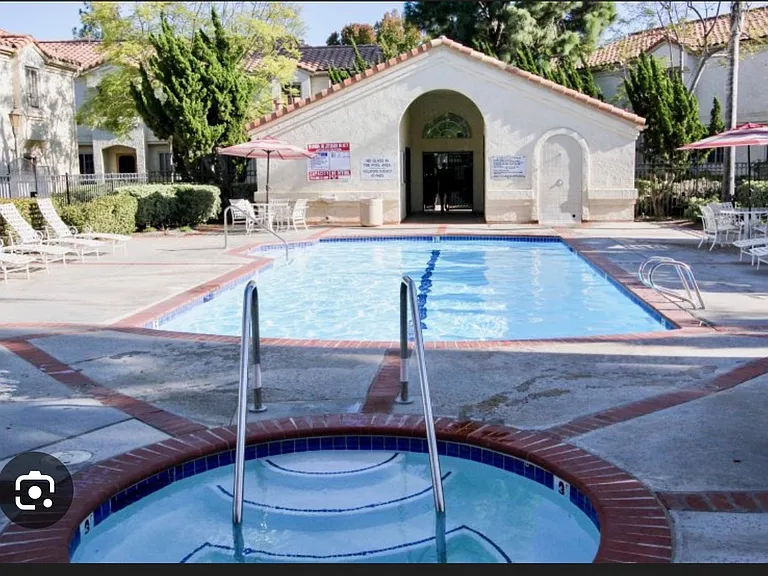 Second pool/hot tub