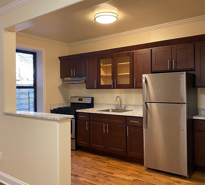 1st image of 618 E 21st St APT C3