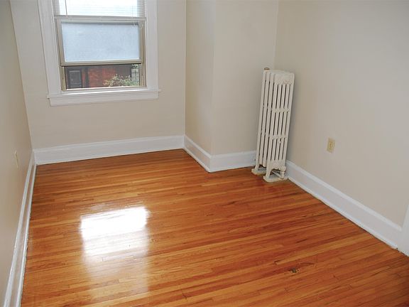 5th image of 1130 Parker St APT 317