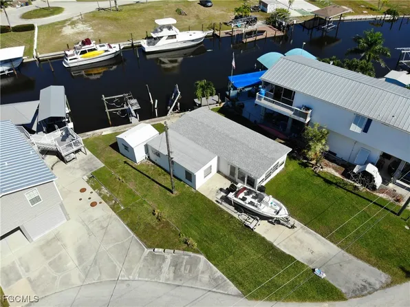 3940 Coconut Dr, Saint James City, FL 33956